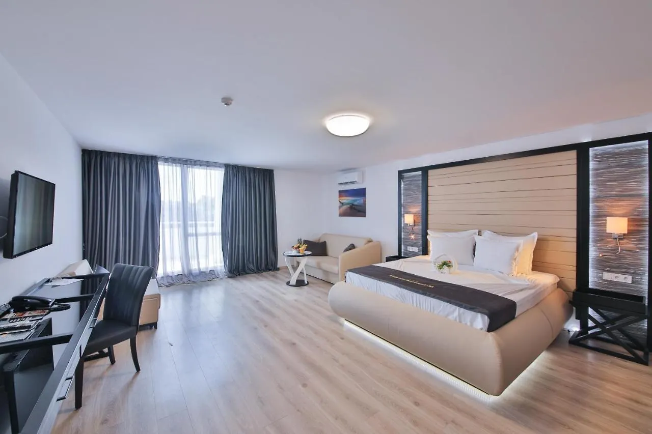 Prestige Deluxe Hotel Aquapark Club 골든샌드
