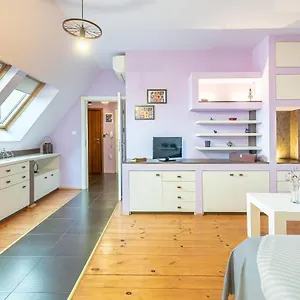 https://stylish-apartment-plovdiv-ii.plovdiv-hotels.com