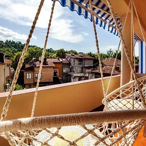 https://terrace-home-three-bedrooms-city-center.plovdiv-hotels.com